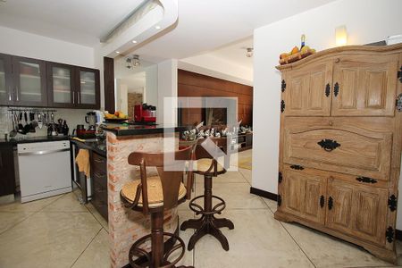 Casa à venda com 400m², 1 quarto e 8 vagas Casa à venda com 400m², 1 quarto e 8 vagasCozinha