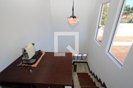 Casa à venda com 400m², 1 quarto e 8 vagas Casa à venda com 400m², 1 quarto e 8 vagasEscada Hall da Suíte