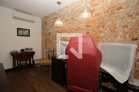 Casa à venda com 400m², 1 quarto e 8 vagas Casa à venda com 400m², 1 quarto e 8 vagasEscritório