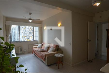 Sala de apartamento à venda com 2 quartos, 54m² em Barra da Tijuca, Rio de Janeiro