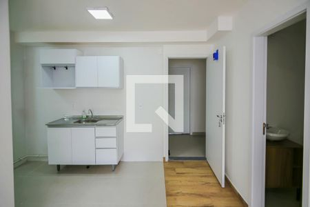 Sala  / Cozinha de apartamento à venda com 2 quartos, 39m² em Vila Butantã, São Paulo