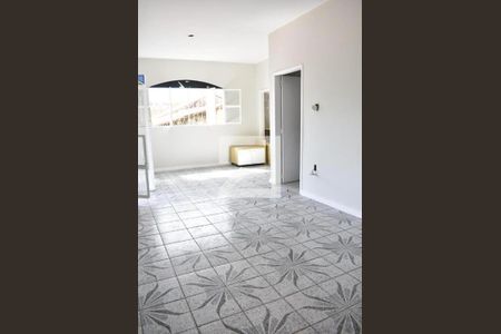 Casa para alugar com 282m², 4 quartos e 2 vagasSuíte 