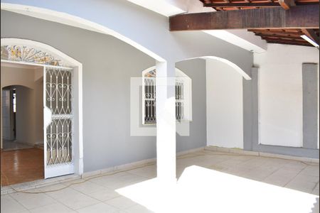 Casa para alugar com 282m², 4 quartos e 2 vagasGaragem