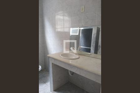 Casa para alugar com 282m², 4 quartos e 2 vagasBanheiro 3