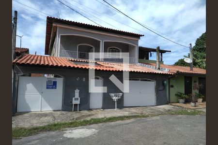 Casa para alugar com 282m², 4 quartos e 2 vagasFachada