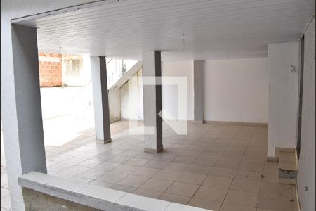 Casa para alugar com 282m², 4 quartos e 2 vagasQuintal