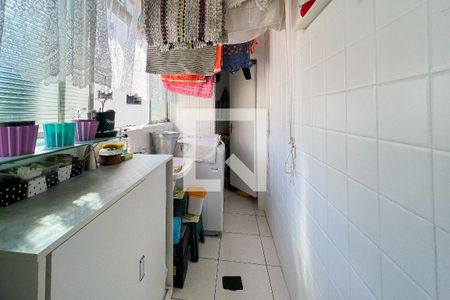 Apartamento à venda com 76m², 3 quartos e 1 vagaÁrea de Serviço