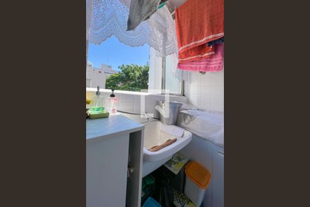 Apartamento à venda com 76m², 3 quartos e 1 vagaÁrea de Serviço