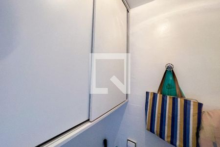 Apartamento à venda com 76m², 3 quartos e 1 vagaÁrea de Serviço