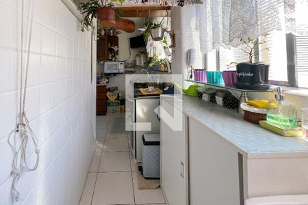 Apartamento à venda com 76m², 3 quartos e 1 vagaÁrea de Serviço
