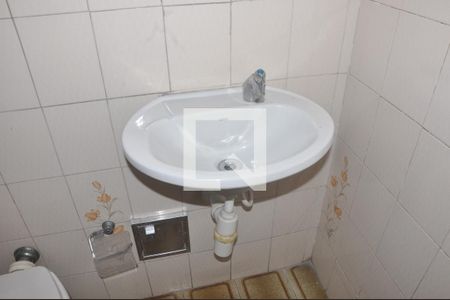 Casa à venda com 150m², 3 quartos e 1 vagaBanheiro 2