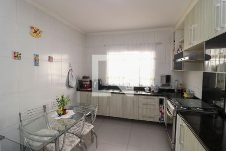 Casa à venda com 172m², 3 quartos e 2 vagasCozinha