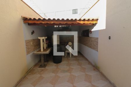 Casa à venda com 172m², 3 quartos e 2 vagasChurrasqueira