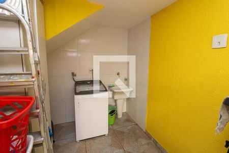 Casa à venda com 172m², 3 quartos e 2 vagasLavanderia