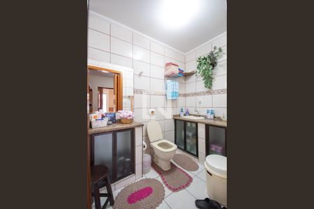 Casa à venda com 125m², 3 quartos e 2 vagasBanheiro da Suíte 1