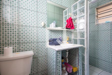 Casa à venda com 125m², 3 quartos e 2 vagasBanheiro da Suíte 2