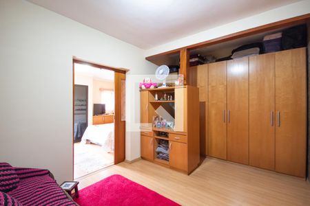 Closet da Suíte 1 de casa à venda com 3 quartos, 125m² em Cipava, Osasco