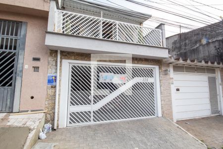 Casa à venda com 125m², 3 quartos e 2 vagasFachada
