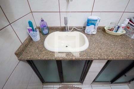 Casa à venda com 125m², 3 quartos e 2 vagasBanheiro da Suíte 1