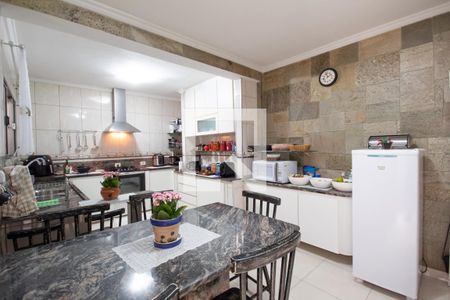 Casa à venda com 125m², 3 quartos e 2 vagasCozinha