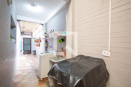 Casa à venda com 125m², 3 quartos e 2 vagasÁrea de Serviço