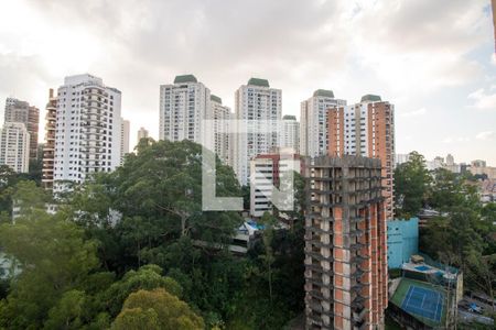 Vista Quarto de apartamento para alugar com 2 quartos, 123m² em Jardim Parque Morumbi, São Paulo