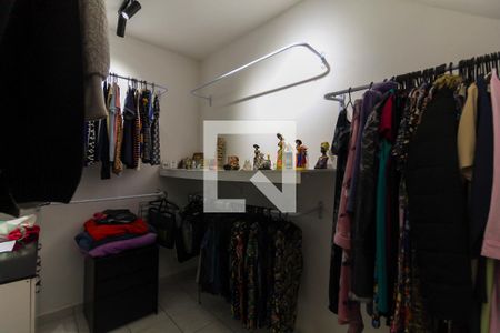 Casa à venda com 360m², 4 quartos e 1 vagaCloset Quarto 2