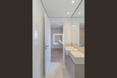 Apartamento à venda com 83m², 3 quartos e 2 vagas Apartamento à venda com 83m², 3 quartos e 2 vagasBanheiro 2