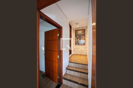 Corredor de casa à venda com 3 quartos, 130m² em Coqueiros, Belo Horizonte