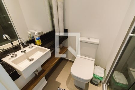Banheiro de kitnet/studio para alugar com 1 quarto, 25m² em Perdizes, São Paulo