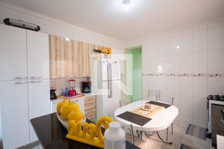 Casa para alugar com 300m², 3 quartos e 2 vagas Casa para alugar com 300m², 3 quartos e 2 vagasCozinha