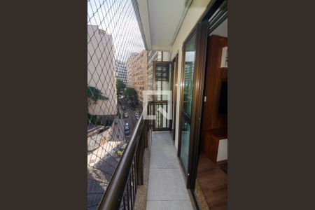 Apartamento à venda com 53m², 1 quarto e 1 vaga Apartamento à venda com 53m², 1 quarto e 1 vagaVaranda