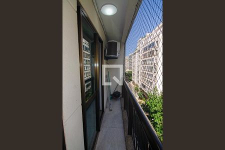 Apartamento à venda com 53m², 1 quarto e 1 vaga Apartamento à venda com 53m², 1 quarto e 1 vagaVaranda