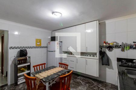Casa para alugar com 152m², 3 quartos e 2 vagasCozinha