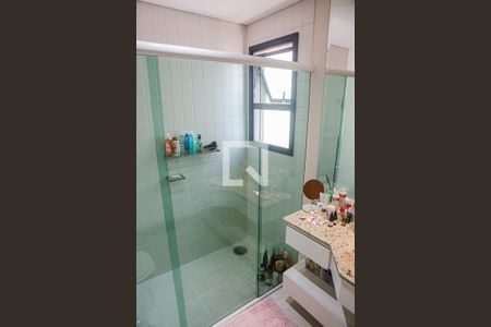 Apartamento à venda com 169m², 2 quartos e 3 vagasBanheiro da Suíte 2