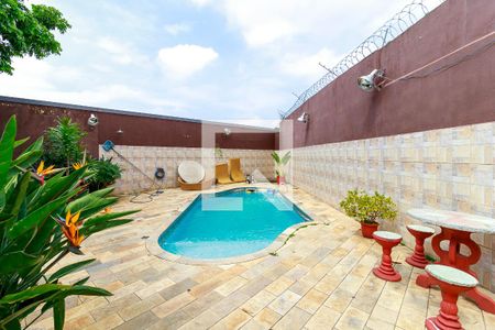 Casa para alugar com 480m², 4 quartos e 8 vagasPiscina