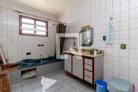 Casa para alugar com 480m², 4 quartos e 8 vagasSuíte - Banheiro