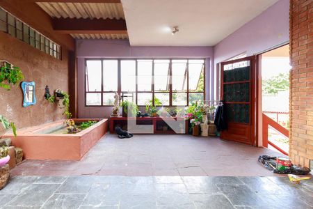 Casa para alugar com 480m², 4 quartos e 8 vagasÁrea Externa