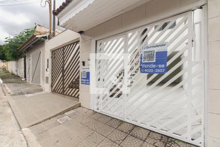 Casa à venda com 140m², 4 quartos e 2 vagasFachada