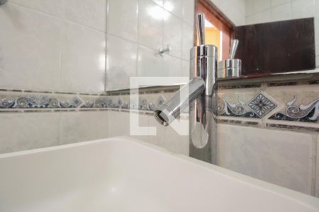 Casa à venda com 140m², 4 quartos e 2 vagasBanheiro Suíte