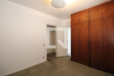 Apartamento à venda com 155m², 4 quartos e 3 vagasSuíte 2 