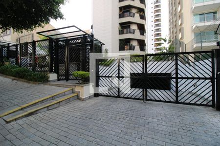 Apartamento à venda com 155m², 4 quartos e 3 vagasFachada e portaria 