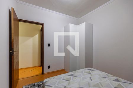 Casa à venda com 224m², 3 quartos e 4 vagasQuarto 2