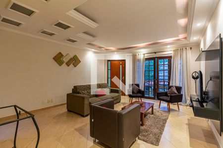 Sala de casa para alugar com 3 quartos, 224m² em Vila Pires, Santo André