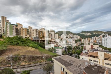 Apartamento à venda com 114m², 2 quartos e 3 vagasSala 1