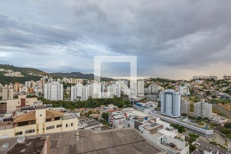 Apartamento à venda com 114m², 2 quartos e 3 vagasSala 1