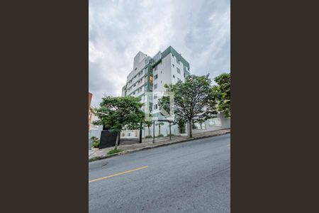 Apartamento à venda com 114m², 2 quartos e 3 vagasFachada