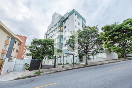 Apartamento à venda com 114m², 2 quartos e 3 vagasFachada