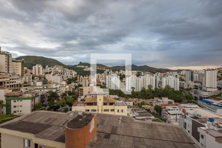 Apartamento à venda com 114m², 2 quartos e 3 vagasQuarto 2