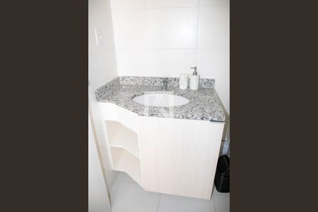 Apartamento para alugar com 51m², 2 quartos e 1 vaga Apartamento para alugar com 51m², 2 quartos e 1 vagaBanheiro do Quarto 2